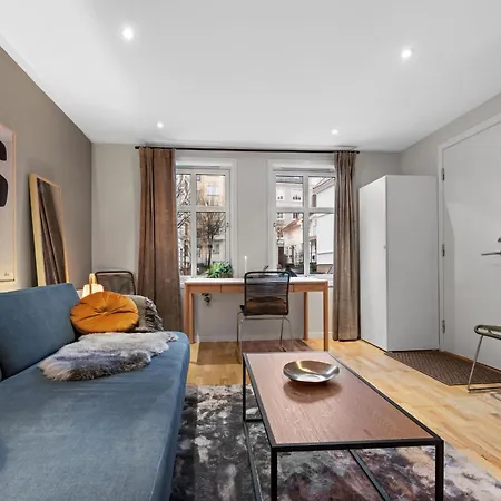 Apartment Modern In 1840-building At Nordnes Bergen