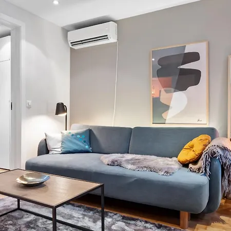 Modern In 1840-building At Nordnes Apartament *